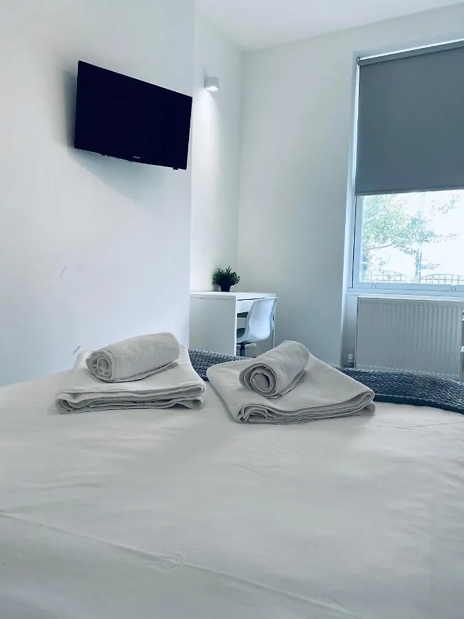 Seafield Seafront Apartments 브라이턴