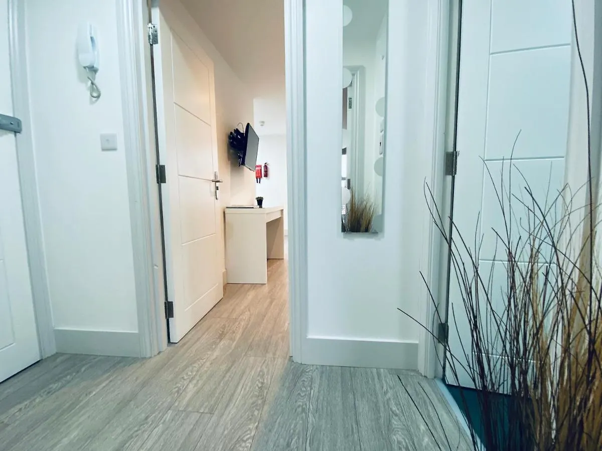 Seafield Seafront Apartments 브라이턴