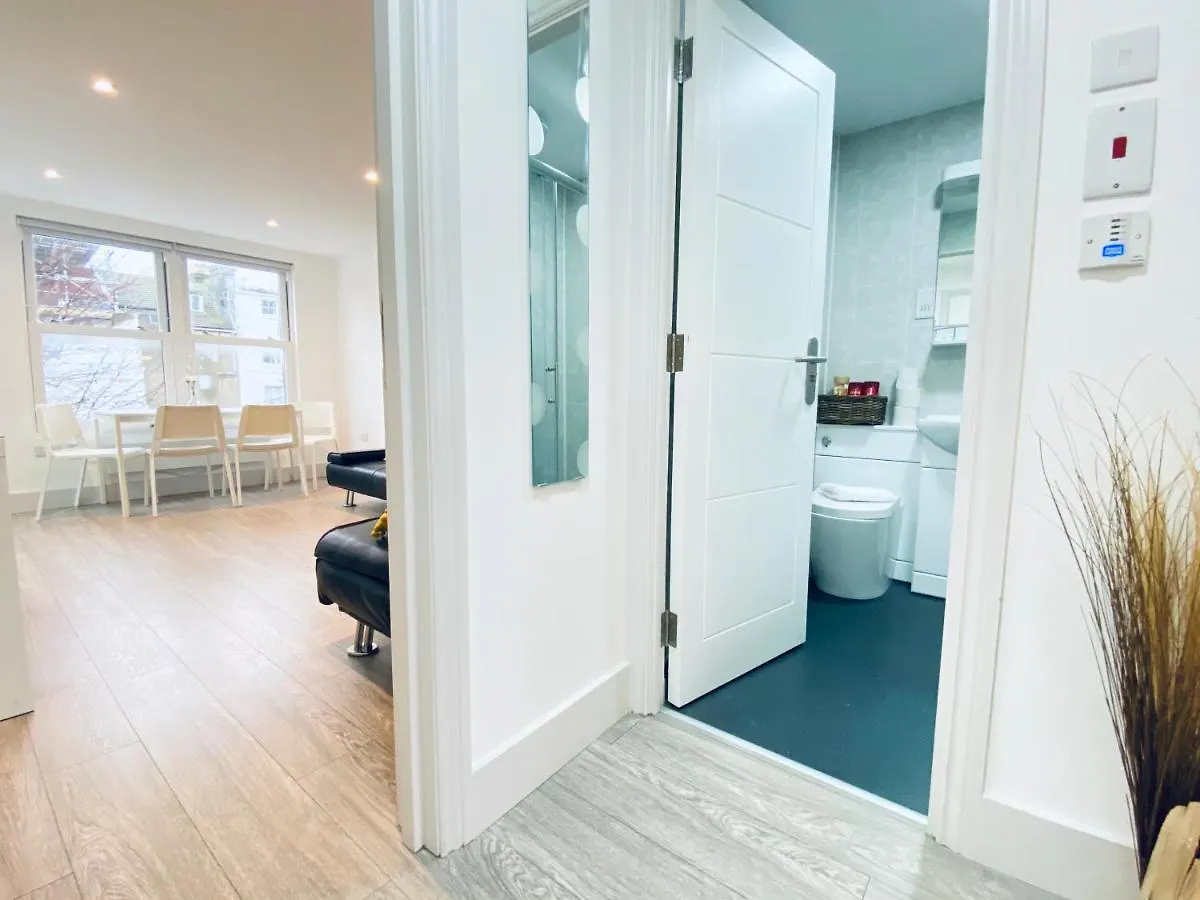 Seafield Seafront Apartments 브라이턴