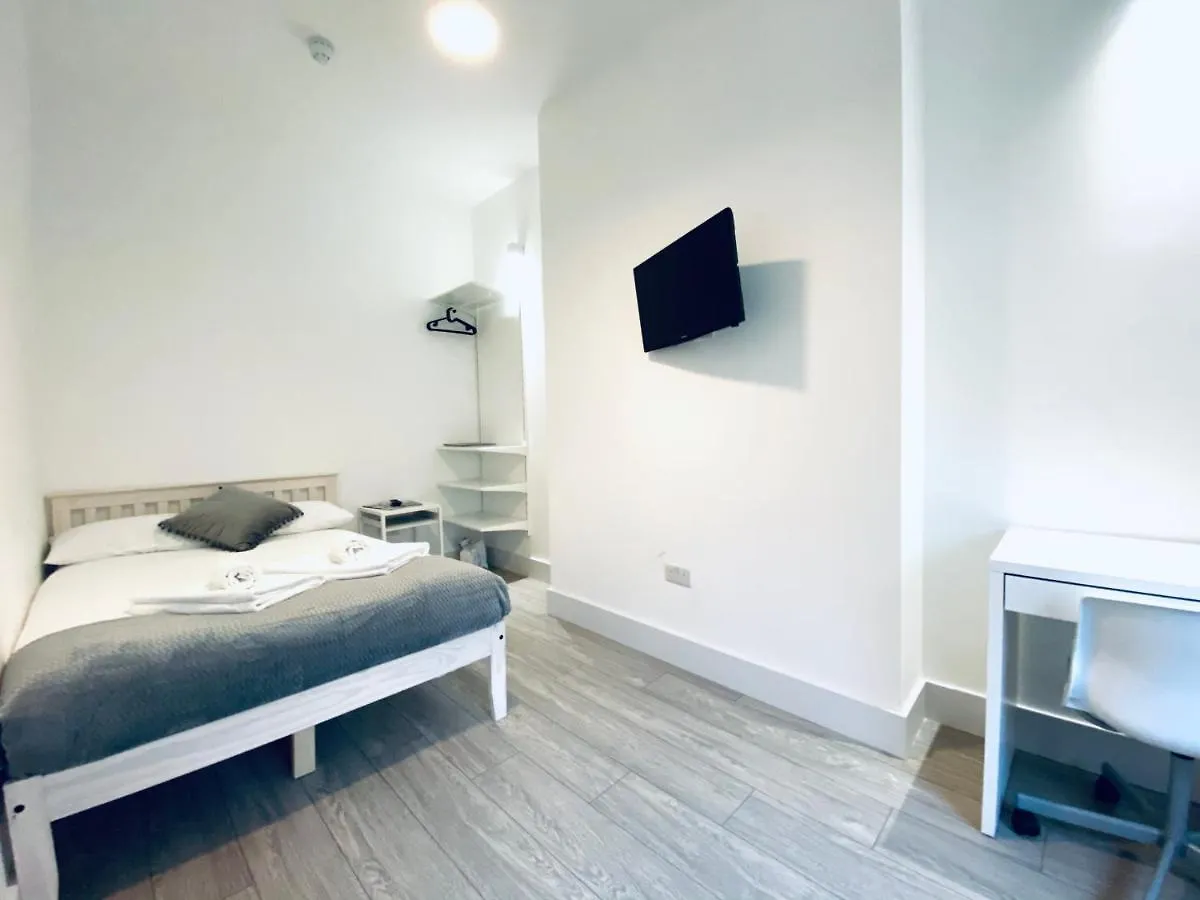Seafield Seafront Apartments 브라이턴 0*,  영국